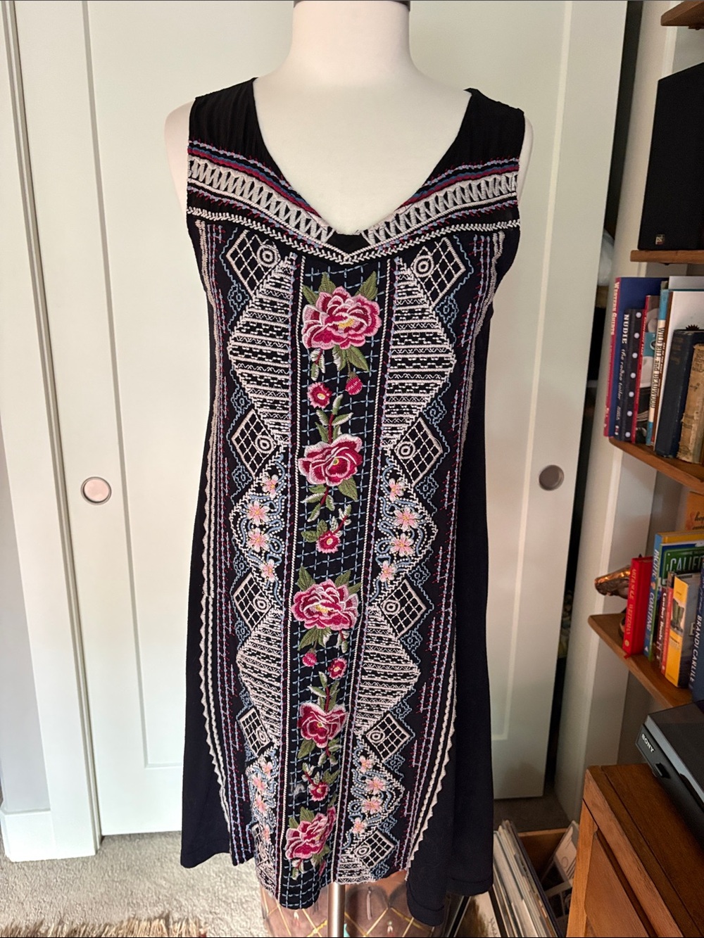 JWLA Black Floral Embroidered V-Neck Cotton knit Sundress like new size S